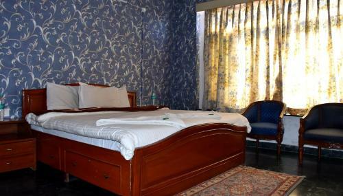 Hotel Cedar Snow View Resorts