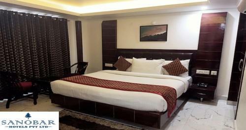 Hotel Sanobar The Grand White