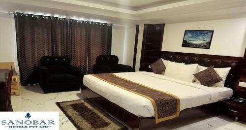 Hotel Sanobar The Grand White