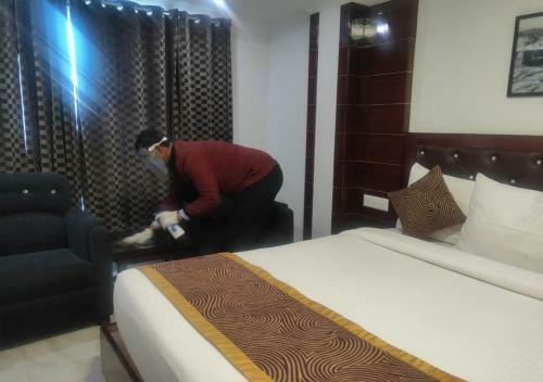 Hotel Sanobar The Grand White