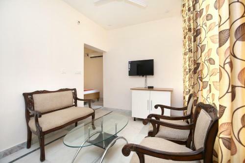 Hotel Oyo 16969 The Nest