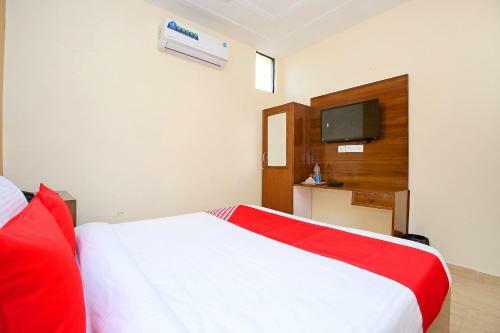 Hotel Oyo 40307 Mohali Blue