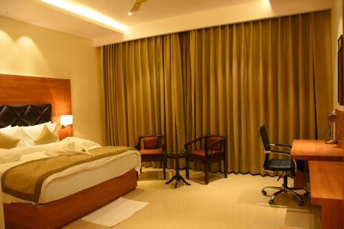 Mayur Hotel & Resort