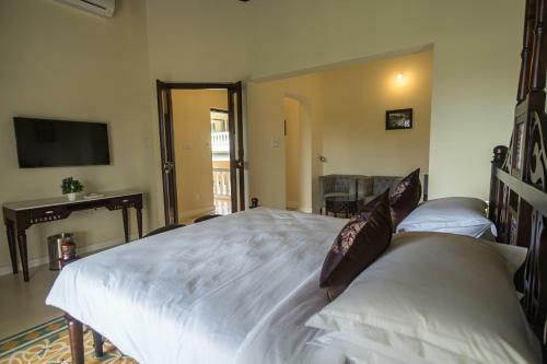 The Foothills - A Boutique Hotel