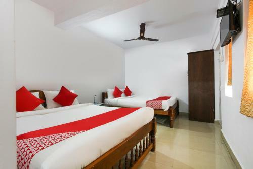 Oyo 67385 Hotel Manasa