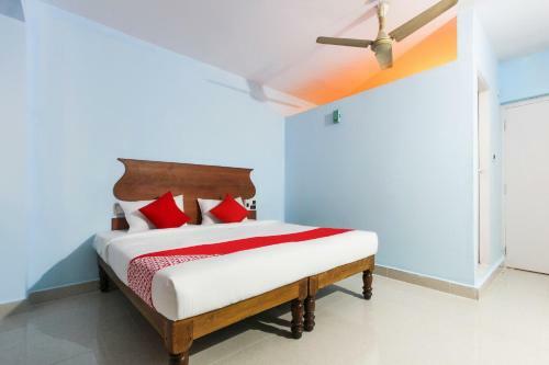 Oyo 67385 Hotel Manasa
