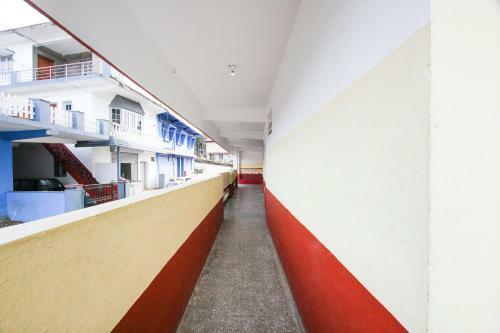 Oyo 67385 Hotel Manasa