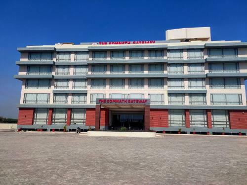 Hotel The Somnath Gateway