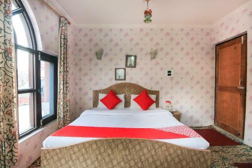 Hotel Oyo 69153 Palas Inn & Suites