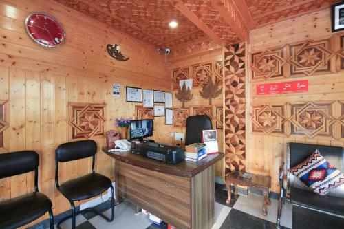 Hotel Oyo 69153 Palas Inn & Suites