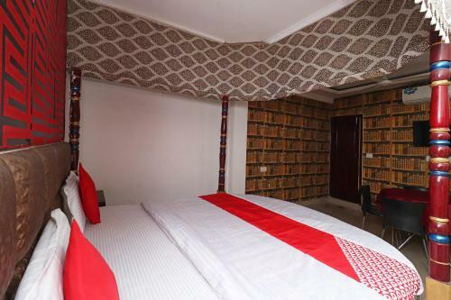 Oyo 28240 Hotel D' Seasons