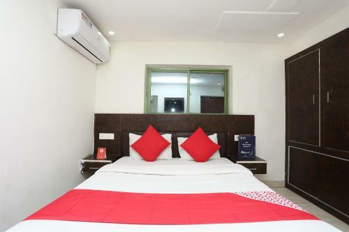 Oyo 26771 Hotel Lotus Inn