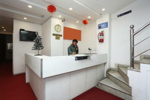Oyo 26771 Hotel Lotus Inn