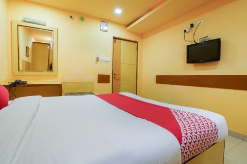 Hotel Oyo 48723 Shanthaa Residency Lodge