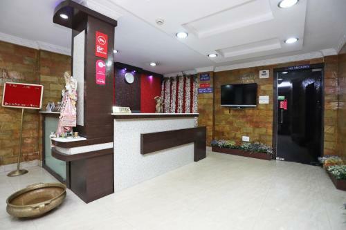 Oyo 988 Hotel Metropolis Inn