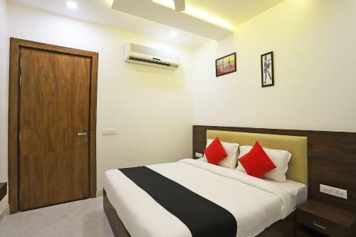 Hotel Capital O 45811 The Shriansh Agra
