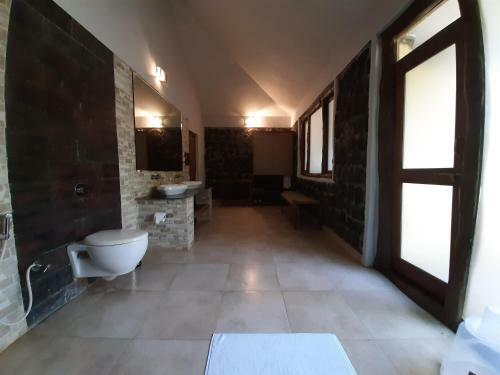 Hotel Rosa Bandhavgarh Tiger Safari