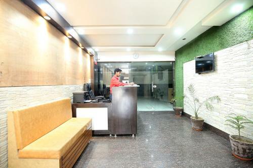 Oyo 35464 Hotel Ls