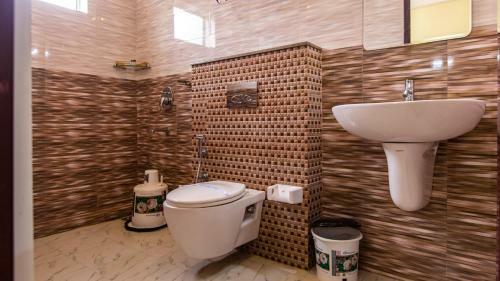 Hotel Woodside Residency