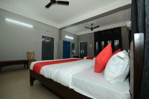 Oyo 28735 Hotel Gateway Tezpur