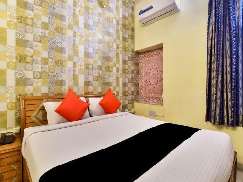 Capital O 73835 Hotel Frontier Royal & Banquet