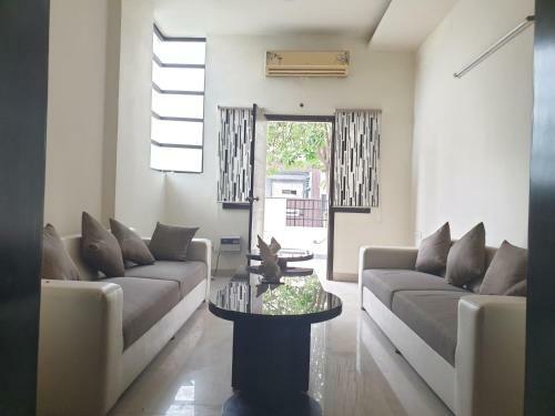 Hotel Divine City And Resort