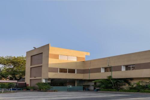 Hotel Oyo Flagship 77136 Periyar Hoildays