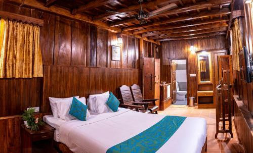 Hotel Kalpavanam Heritage Resort