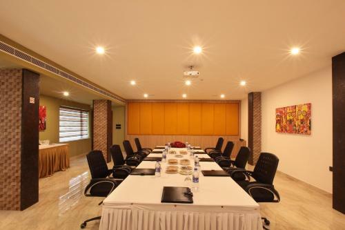 Hotel Park Residency