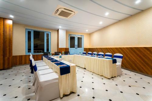 Hotel Ramee Royal Resorts & Spa Udaipur
