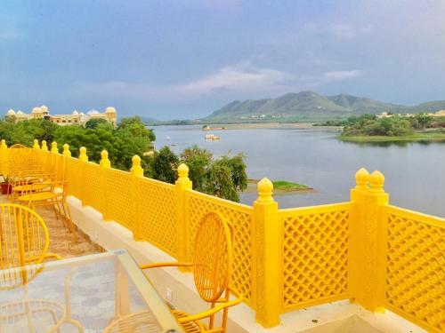 Hotel Jaydurg A Lake Retreat