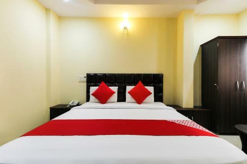 Oyo 60653 Hotel Paradise Residency