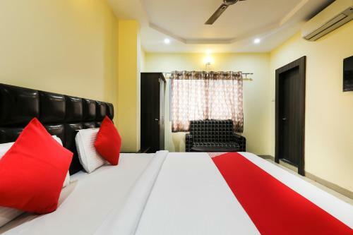 Oyo 60653 Hotel Paradise Residency