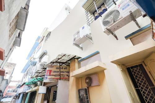 Spot On 67225 Hotel Shivganga