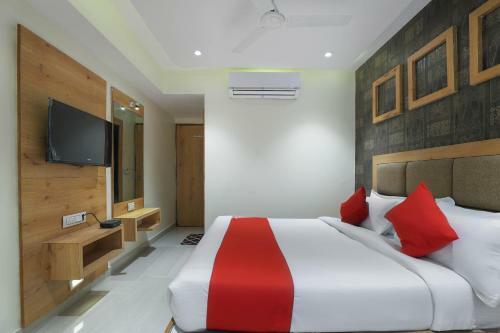 Oyo 41858 Hotel Rose Gold