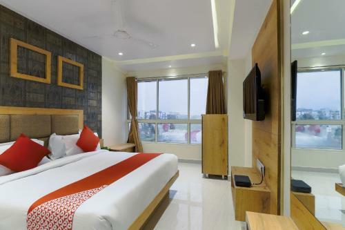 Oyo 41858 Hotel Rose Gold