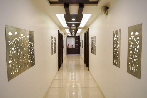 Hotel The Ambassador