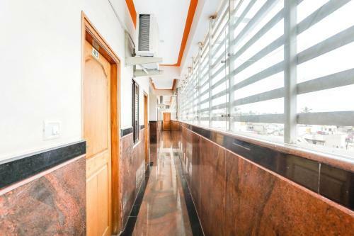 Hotel Oyo 63074 Kingdom Residency