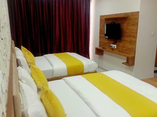 Hotel-the Dreamland