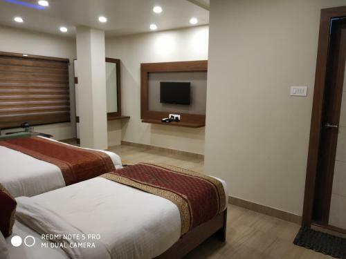 Hotel Aadesh Palace