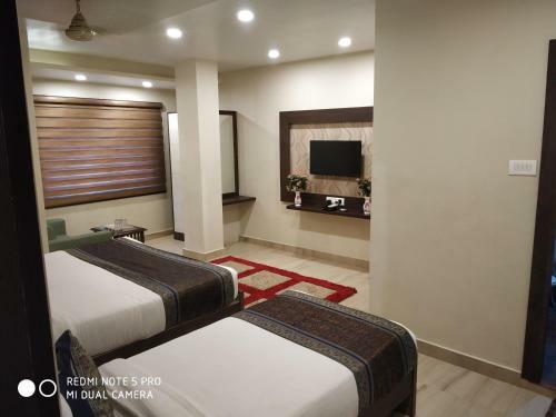 Hotel Aadesh Palace