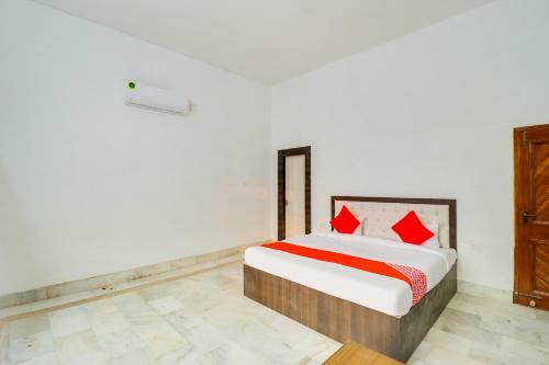 Oyo 65521 Hotel Prashansha Palace