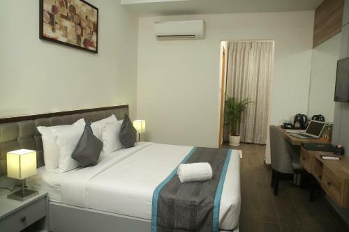 Park Iris Hotels, Governerpet