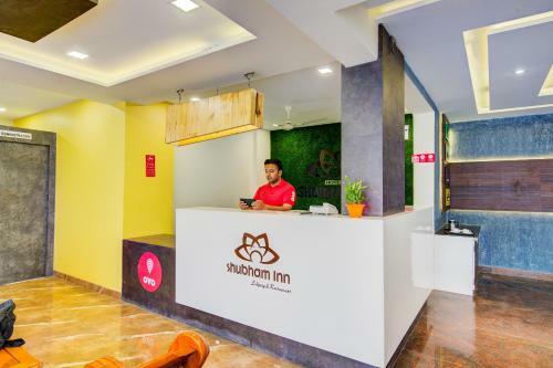 Oyo 28164 Hotel Shubham Inn
