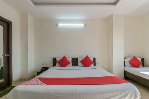 Oyo 10753 Hotel Triund Regency