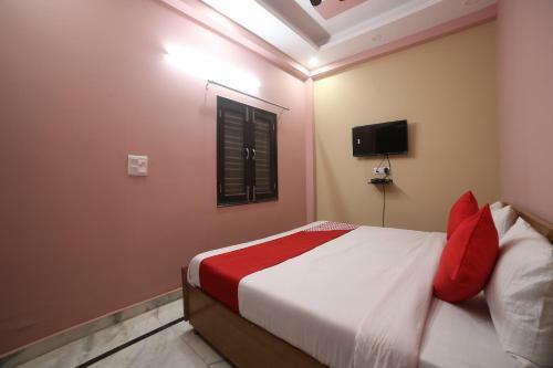 Hotel Oyo 30385 Attrap Inn