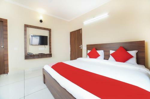 Oyo 62368 Hotel Pearl Inn