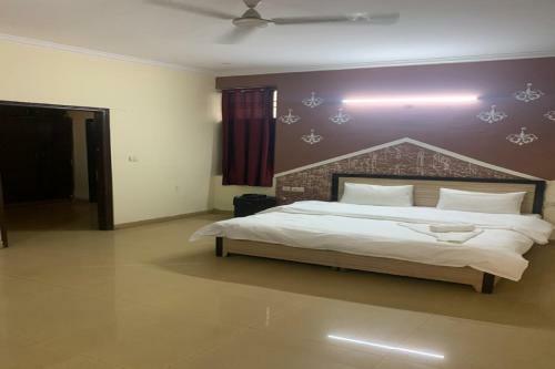 Hotel Oyo 80492 Royal Stay