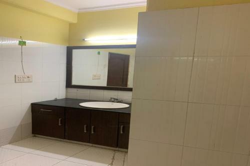 Hotel Oyo 80492 Royal Stay