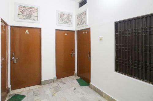 Hotel Oyo 28706 Shri Ram Residency